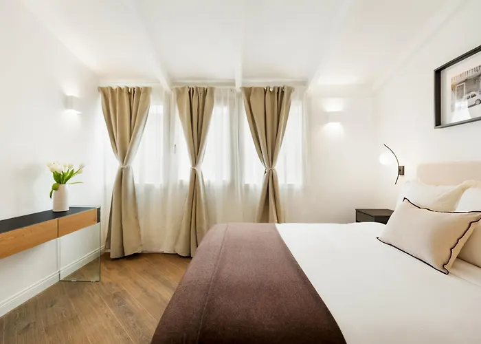 Terrace Boutique - Dolce Roma